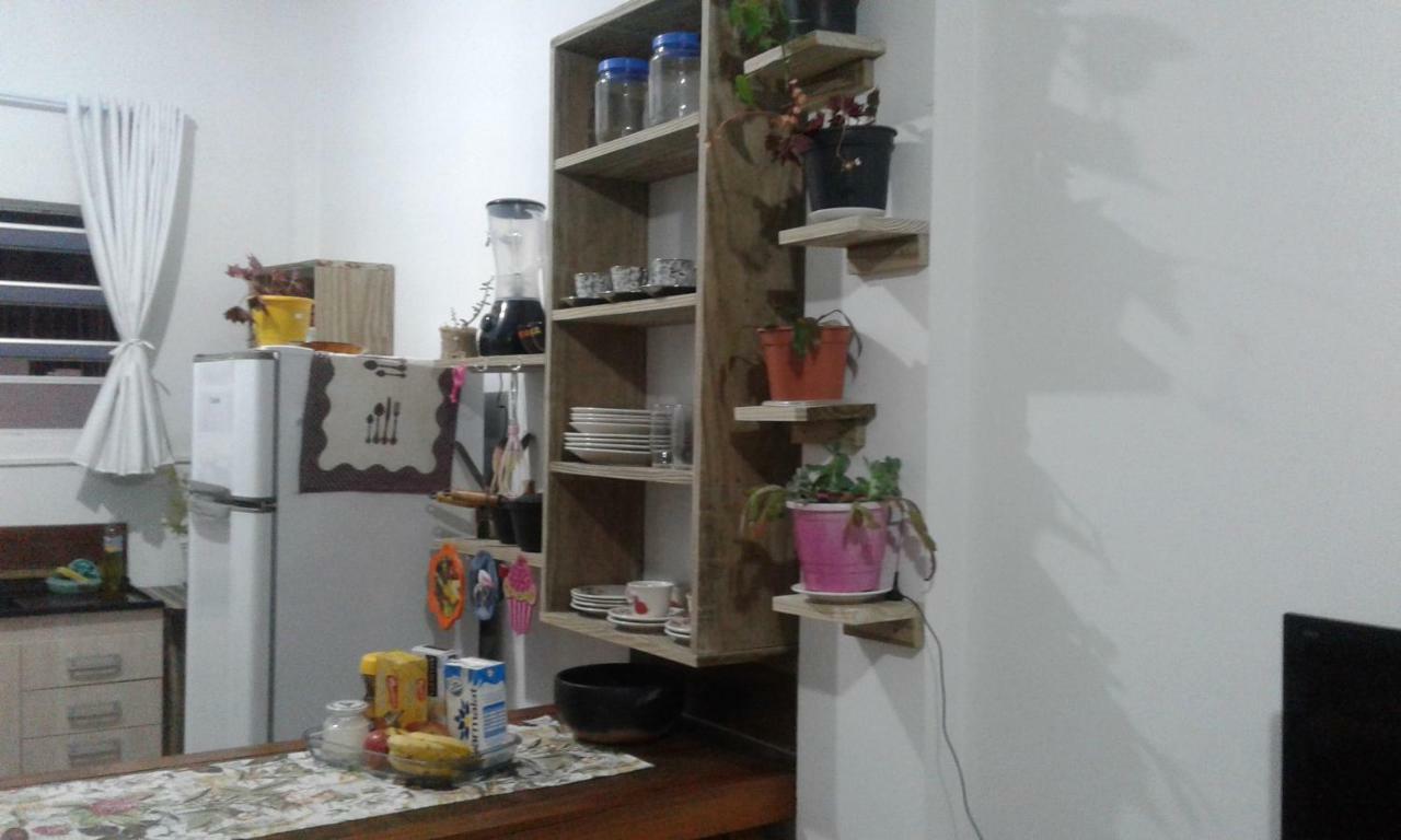 Estúdio conceito aberto - 3 pessoas Araranguá Quarto foto